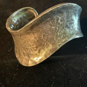 Vintage Sterling Silver Wavy Cuff Bracelet. Small Wrist Size 6 Inch. 30 Grams